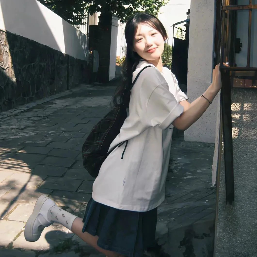 夫人别逃了贺少真的是来报恩的
